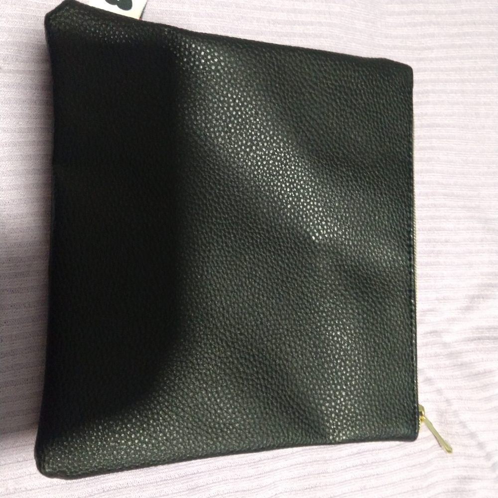 Makeup bag - Picture 2 of 3